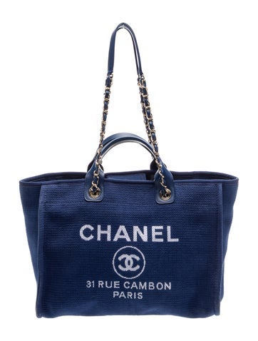 Medium Deauville Shopping Bag