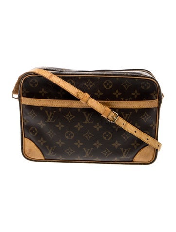 LV Monogram Trocadero 27