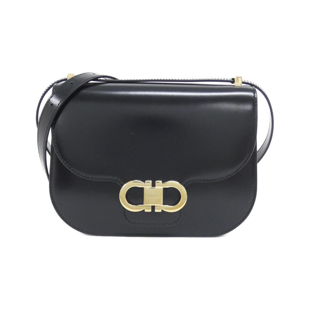 Salvatore Ferragamo 21 9867 Shoulder Bag