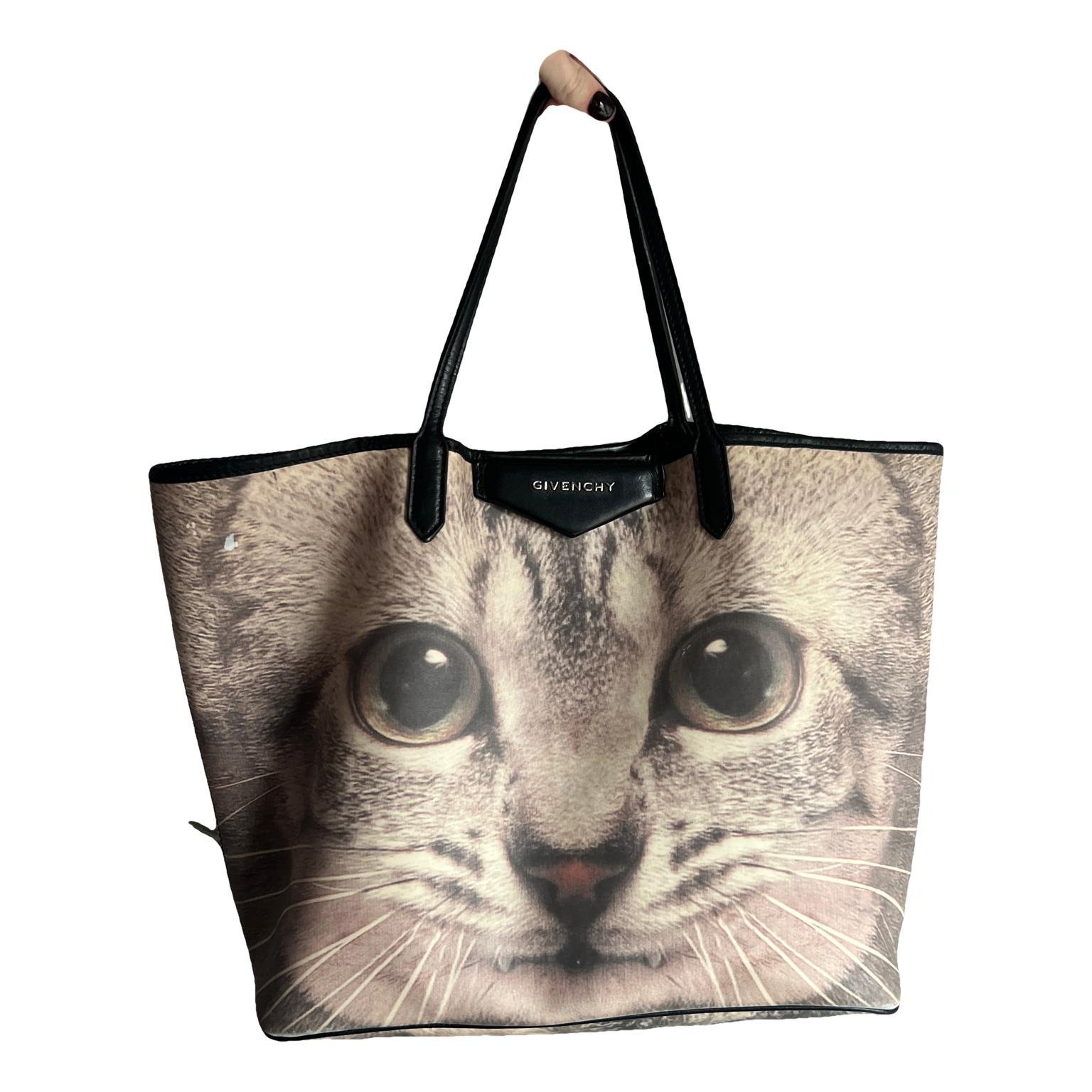 Antigona cloth travel bag