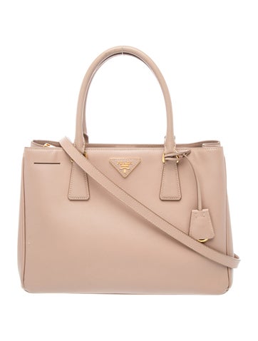 Saffiano Leather Galleria Double Zip Medium