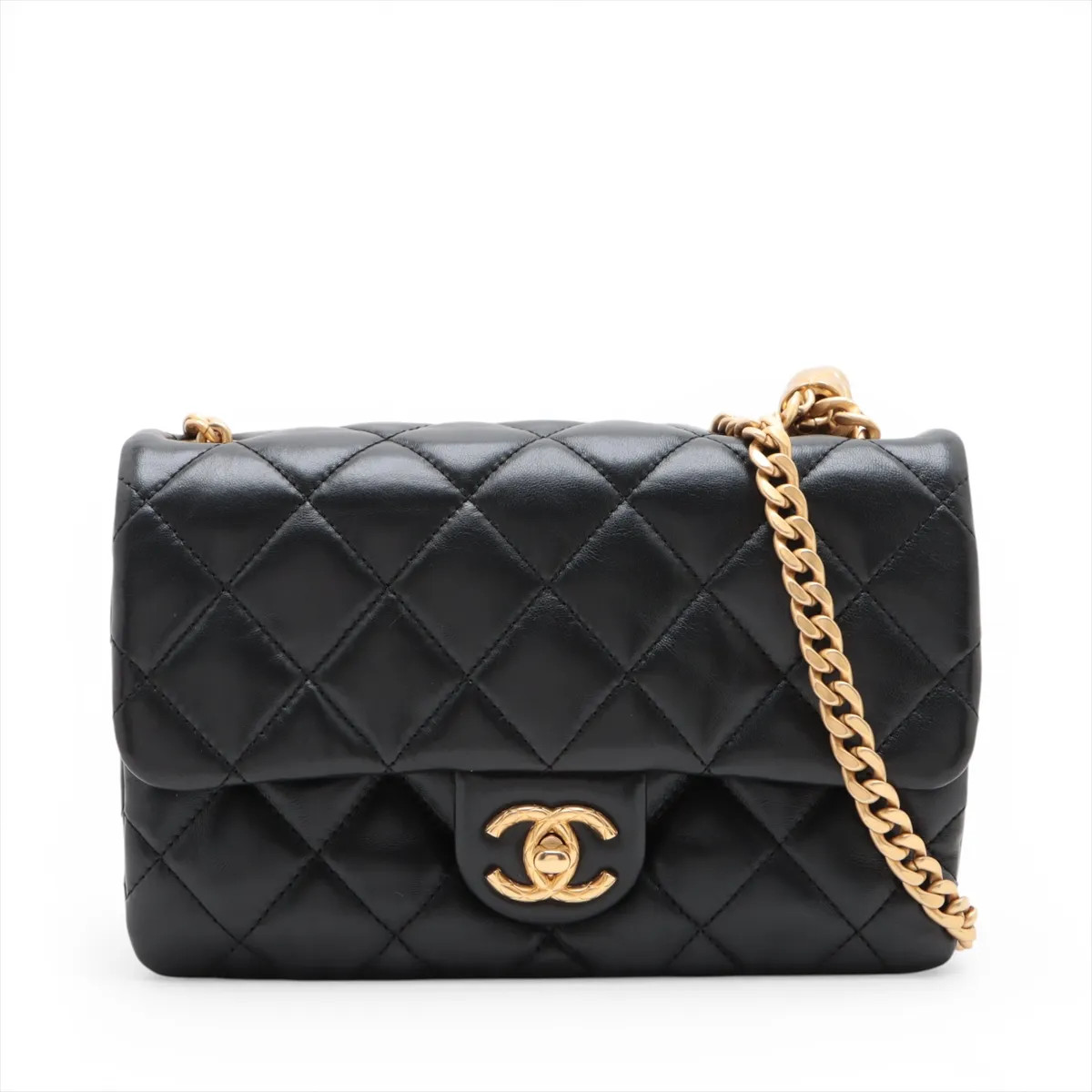 Chanel Matelasse Lambskin Chain Shoulder Bag Black Gold Metal Fittings random pl