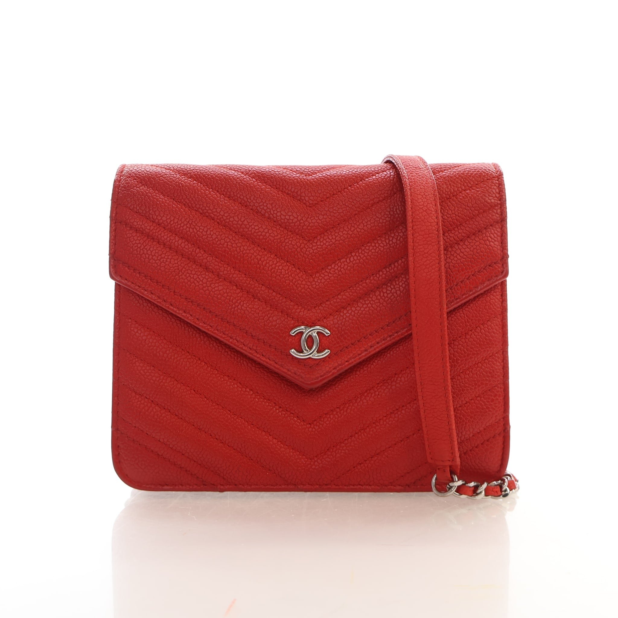 Chanel Caviar Chevron Wallet On Chain (WOC)