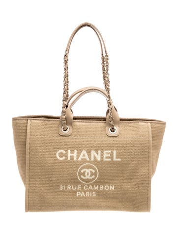 Medium Deauville Shopping Tote