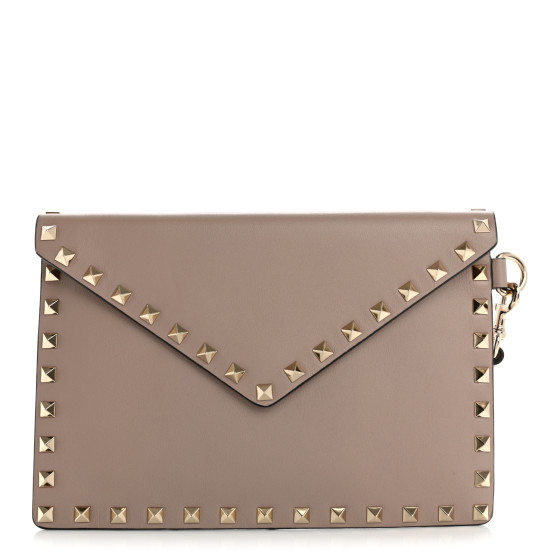 Valentino Garavani Vitello Medium Rockstud Envelope Flat Wristlet Pouch Poudre