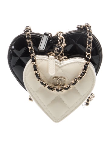 2023 Double Heart Clutch w/ Chain