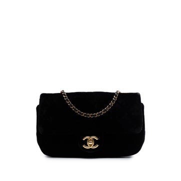 Small Quilted Velvet CC Eyelet Flap