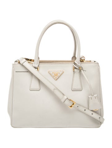 Signature Galleria Double Zip Medium