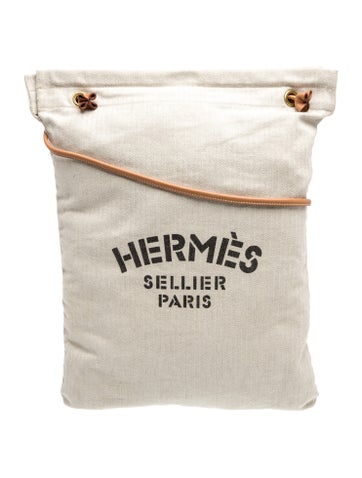 Toile Aline Grooming Bag