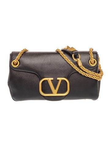 Valentino Rockstud Stud Sign