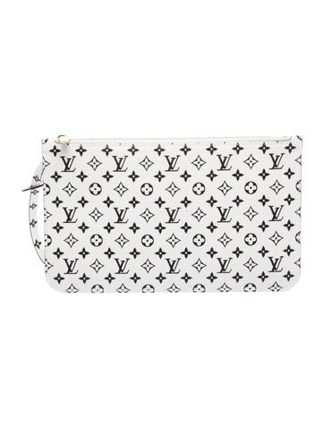LV Monogram Neverfull Pouch
