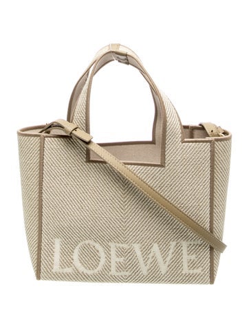 Signature Top Handle Bag Small 2024