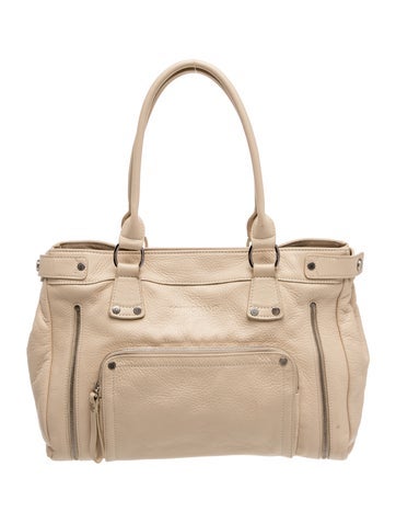 Signature Shoulder Bag