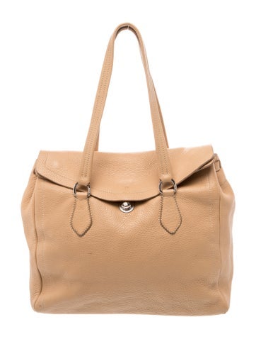 Vitello Daino Leather Shoulder Bag