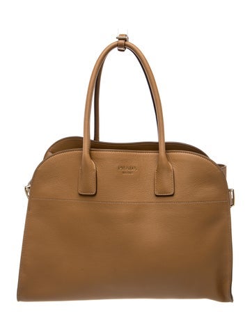 Vitello Daino Leather Tote