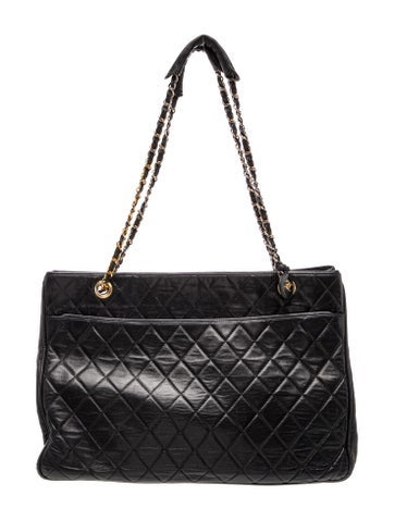 Quilted CC Chain Tote