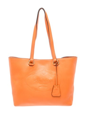 Vitello Daino Leather Tote