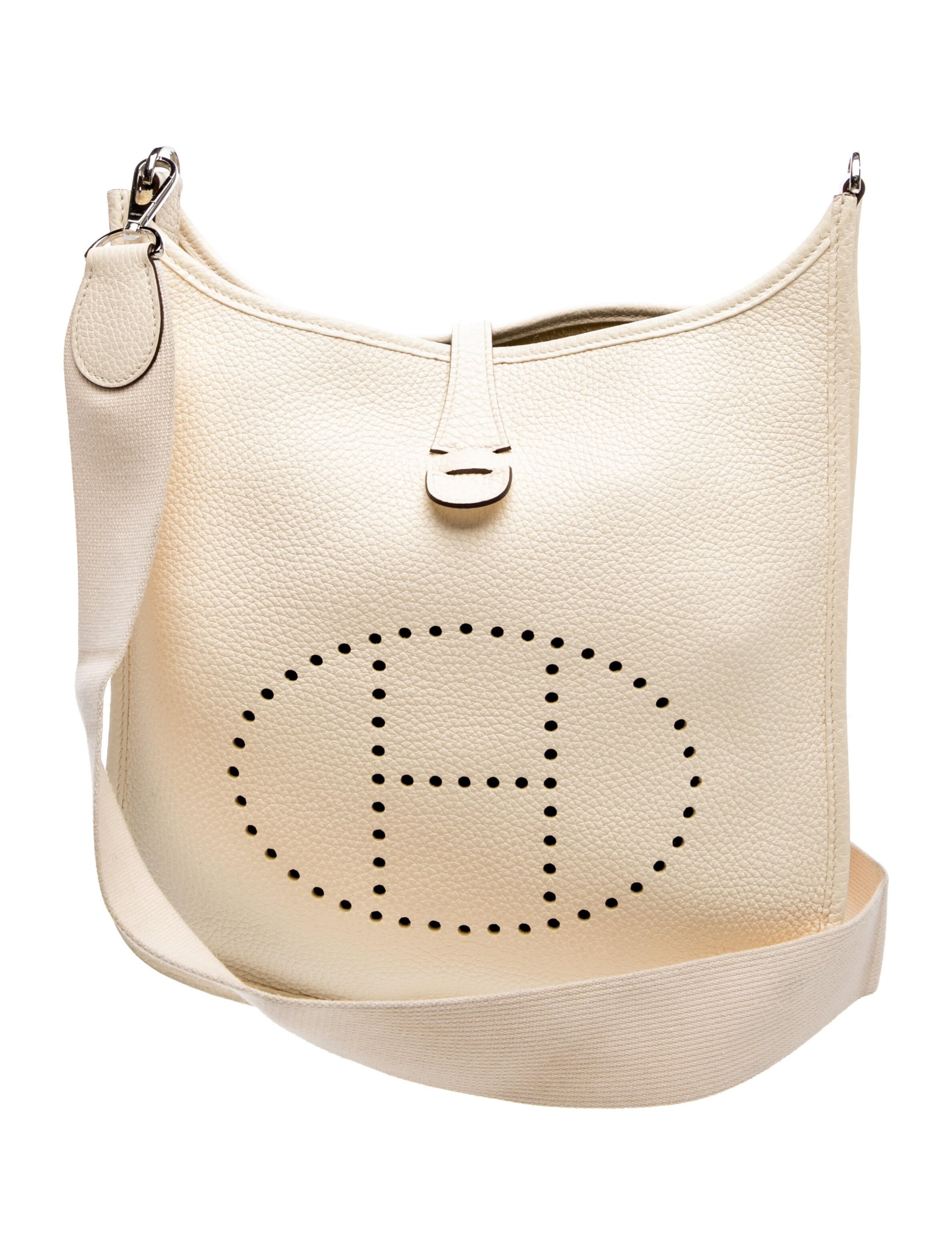 Clemence Evelyne III 29