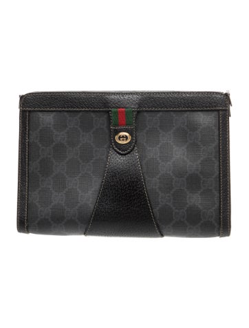 GG Canvas Vintage GG Supreme Clutch Bag