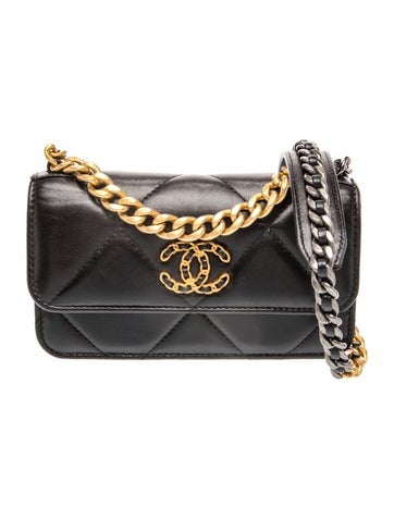 19 Flap Phone Holder w/ Chain