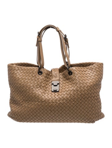 Intrecciato Shoulder Bag