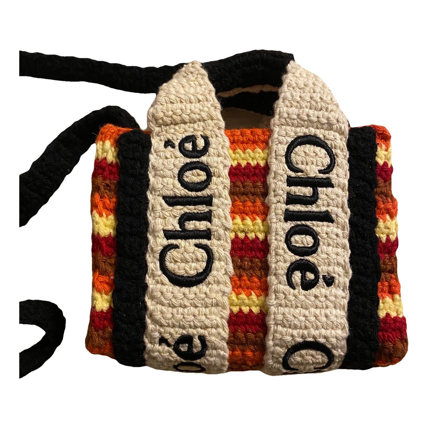 Woody tote