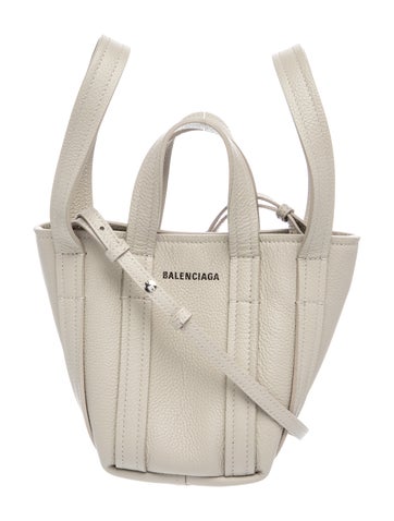 Balenciaga Leather Everyday Small 2024