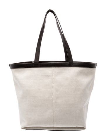 Intrecciato Flip Flap
