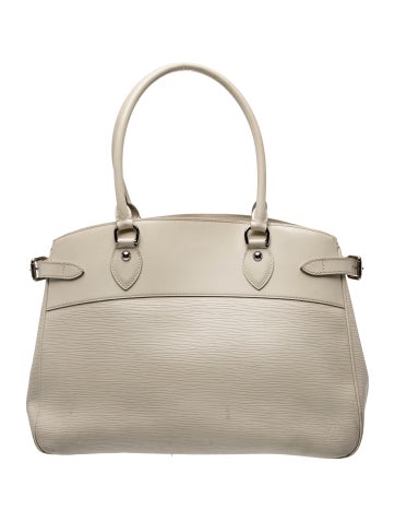 Epi Leather Passy GM
