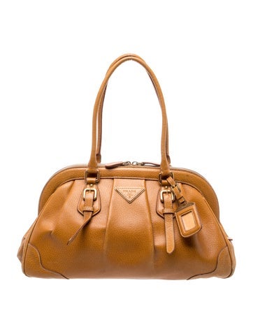 Signature Shoulder Bag