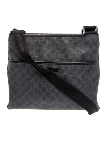 GG Supreme GG Messenger Bag Medium