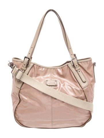 Tod's Leather Shoulder Bag