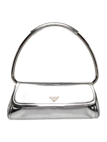 Enameled Metal Triangle Swing