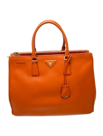 Saffiano Leather Galleria Double Zip Large