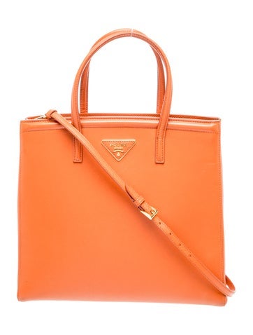 Saffiano Vernice Leather Parabole