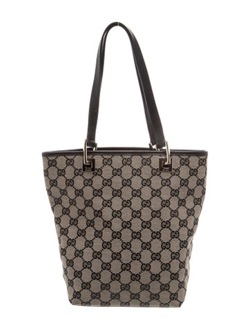 GG Canvas GG Supreme Shoulder bag