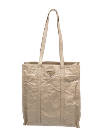Enameled Metal Triangle Shopping Tote