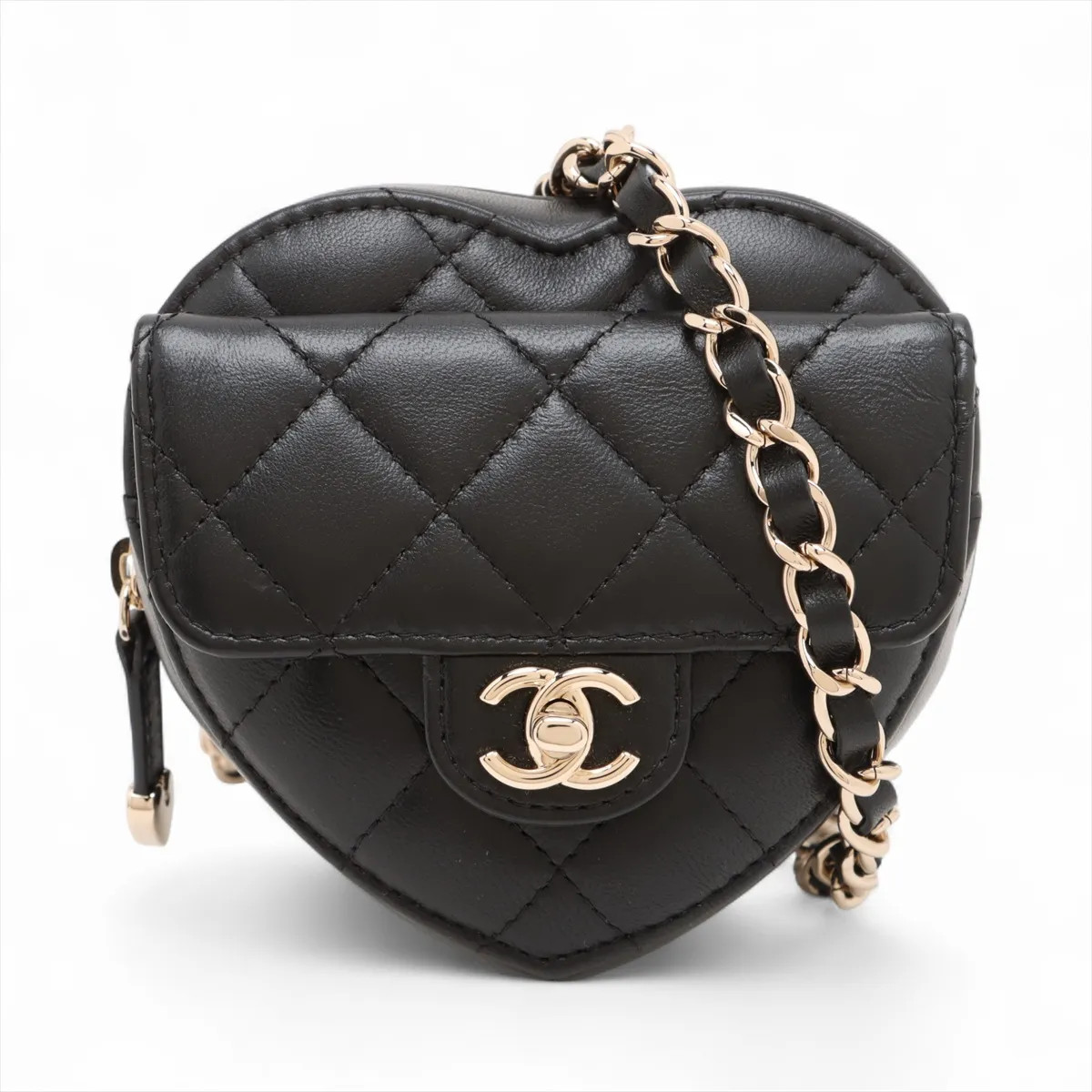 Chanel Matelasse Lambskin Waist Bag hearts Black Gold Metal Fittings random seri