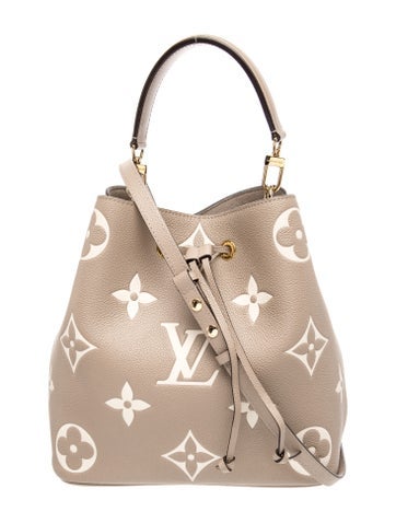 Louis Vuitton Monogram Giant Néonoé MM