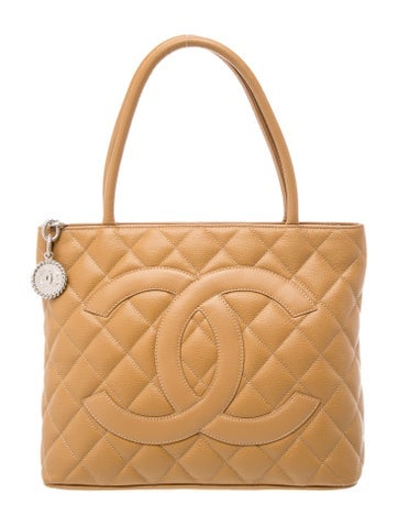 Medallion Tote