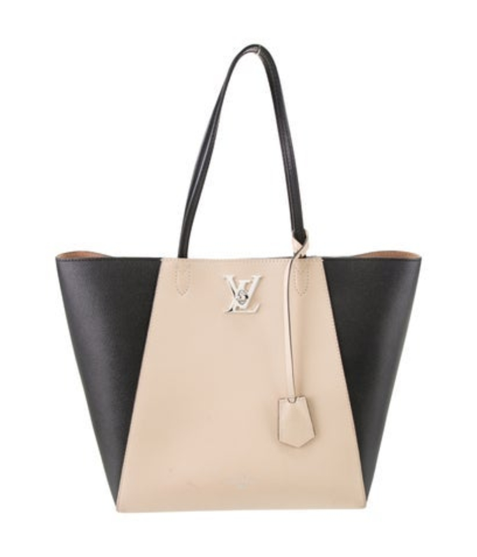 Louis Vuitton Vuitton Taurillon Leather Lockme