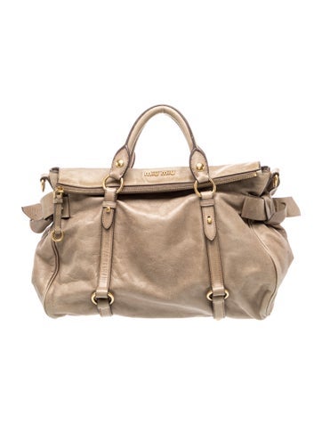 Vitello Daino Leather Pomice Vitello Lux Bow