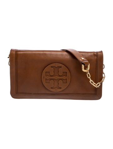 Signature Shoulder Bag