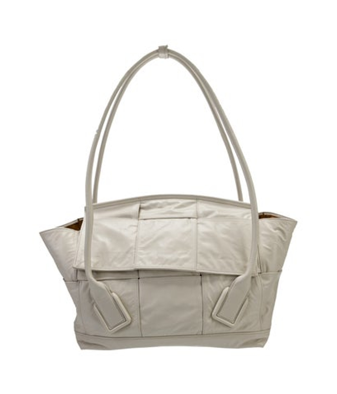 Bottega Veneta Veneta Intrecciato Arco Medium