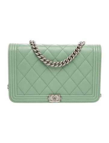 Boy Wallet On Chain