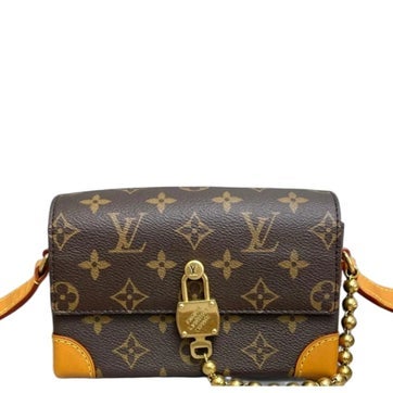 Coated Canvas Steamer Wallet On Chain