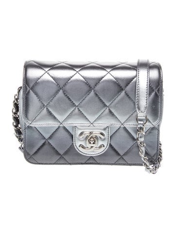 Mini Like a Wallet Flap Bag