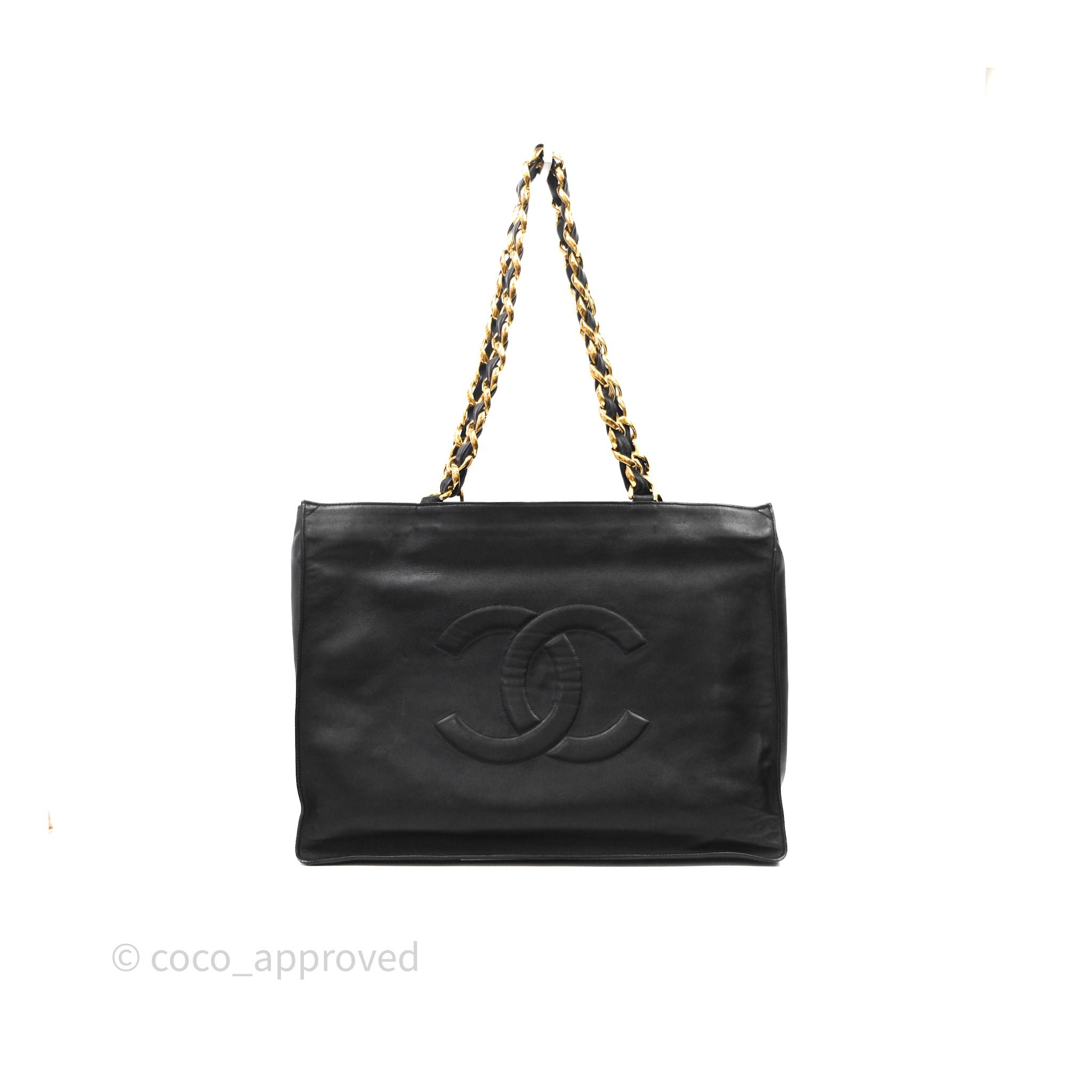 Chanel Vintage Shoulder Bag Black Calfskin Gold Hardware