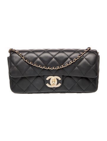 Quilted Pearl CC Flap Clutch w/ Chain