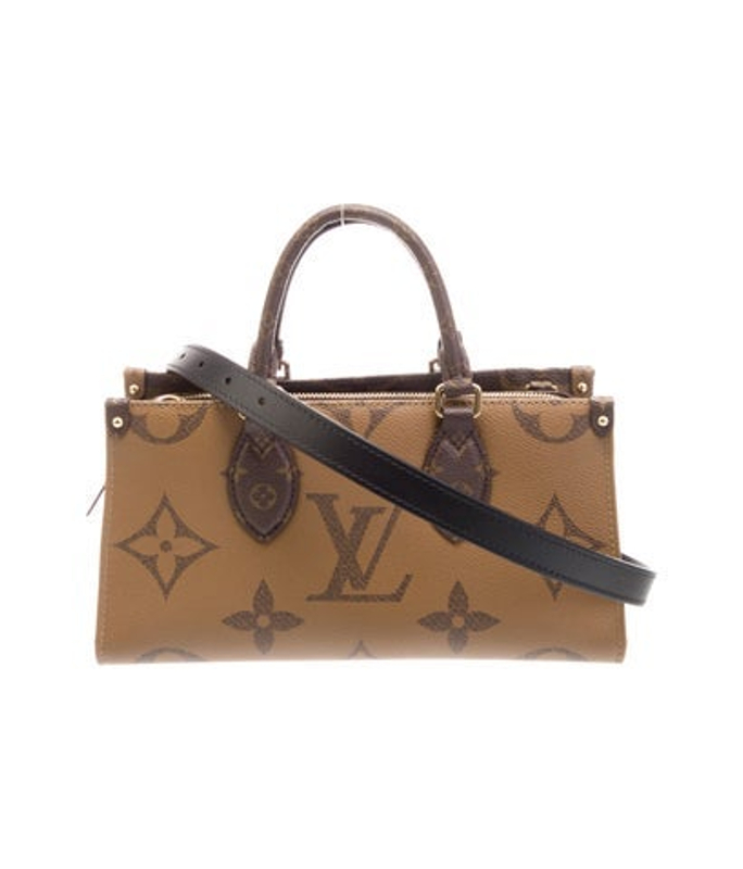 Louis Vuitton Vuitton Lv Monogram Onthego East West